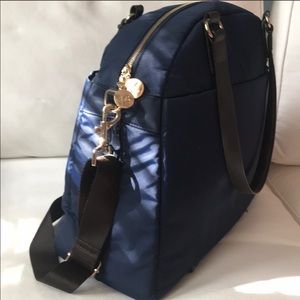 Lo & Sons Navy Large Overnight Bag